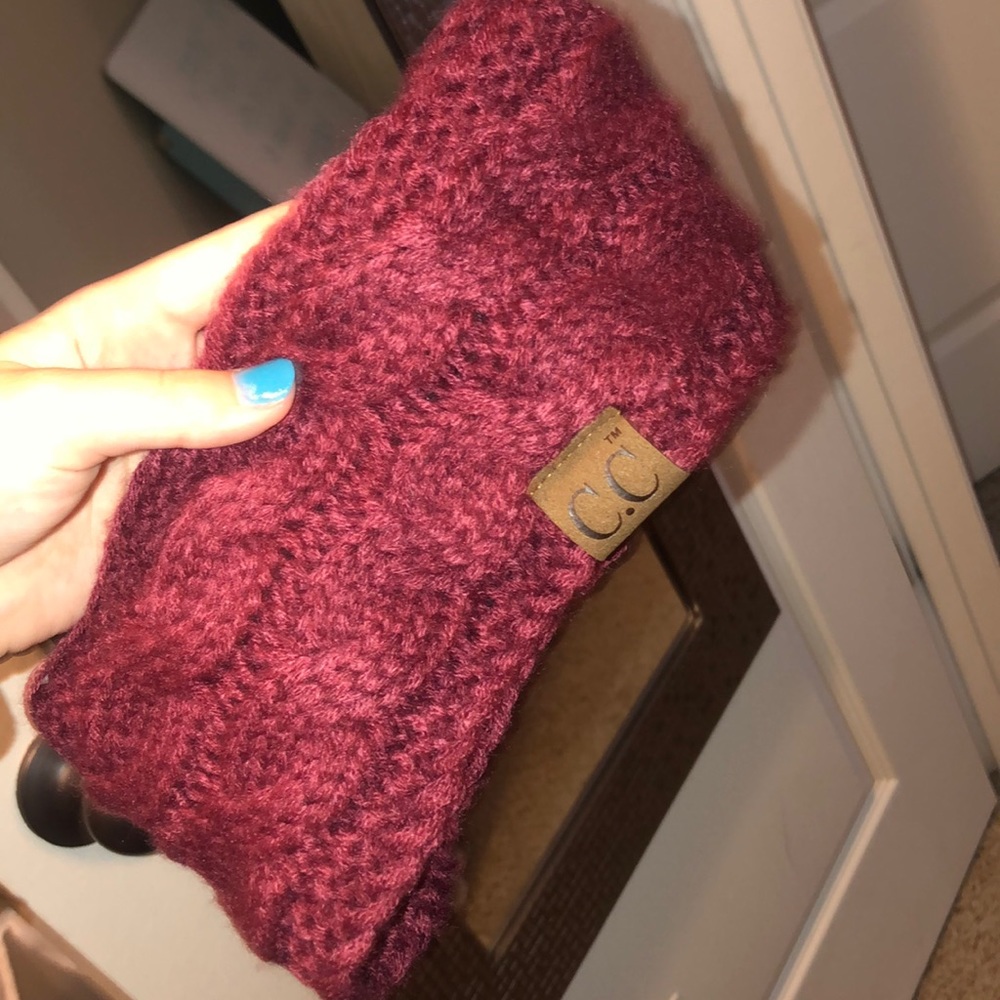 Cc ear warmer
